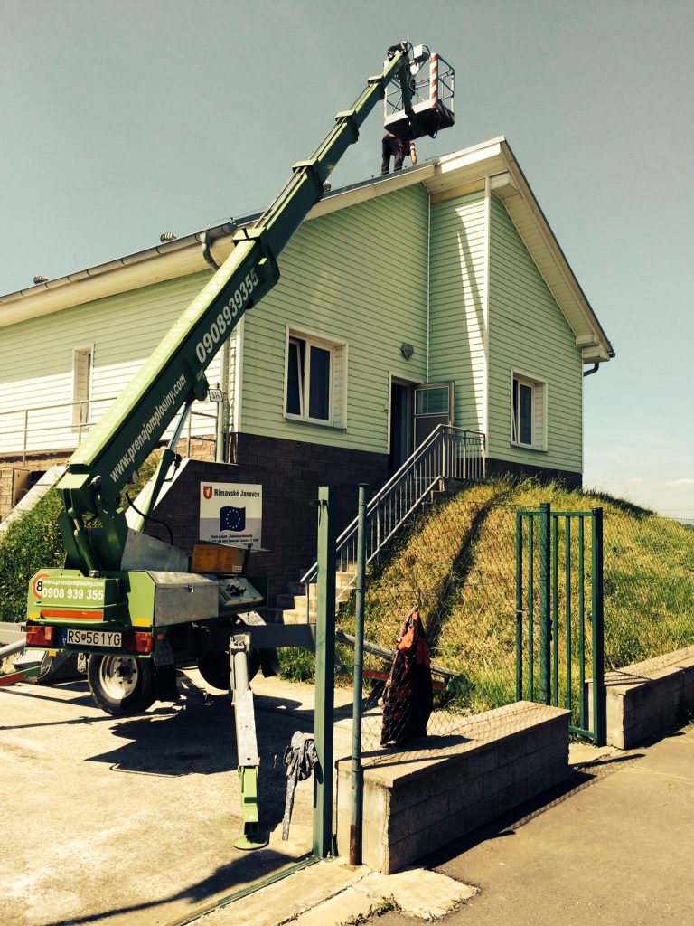 Vysokozdvižná plošina Poltár - prenajomplosiny.com